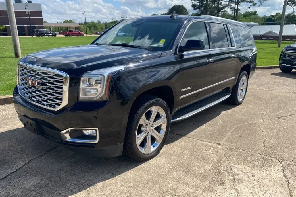 2018 Gmc Yukon XL Denali photo 1