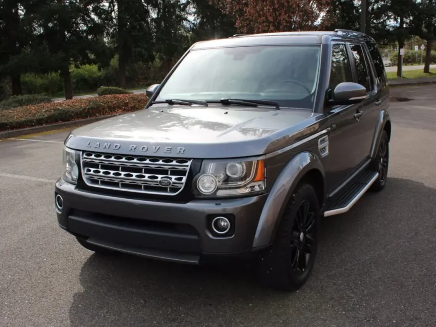 2015 Land Rover LR4 HSE LUX photo 1