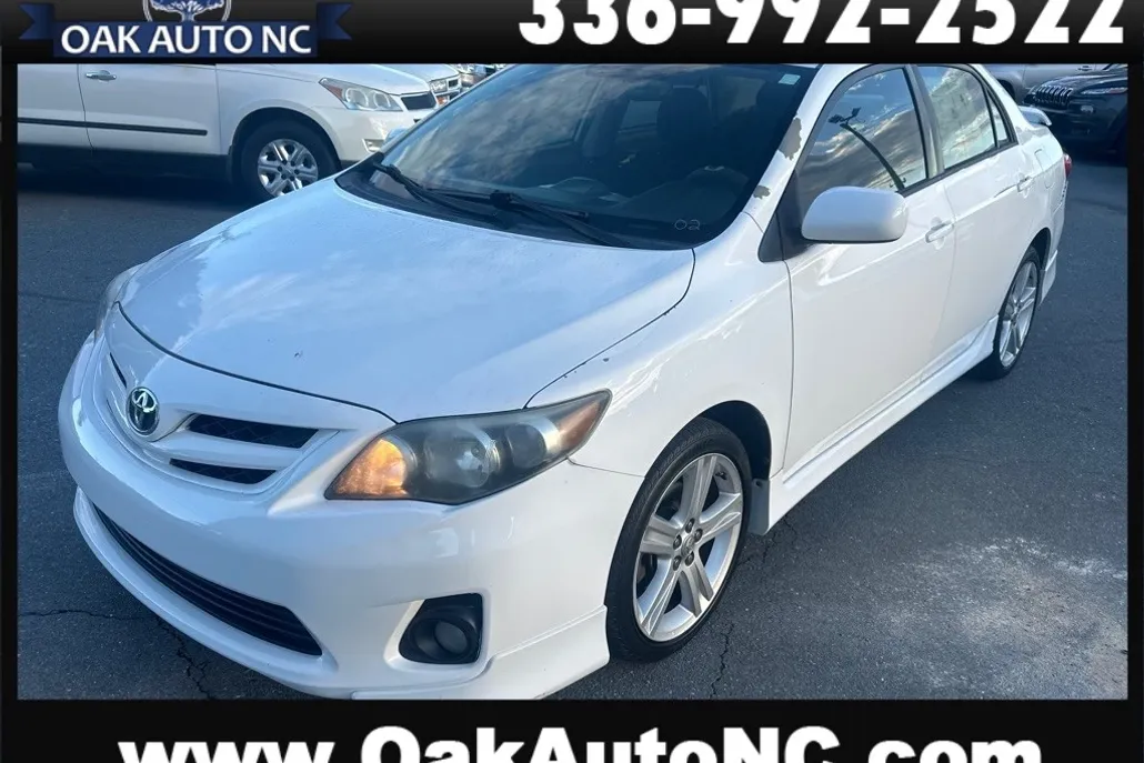 2013 Toyota Corolla Base photo 1