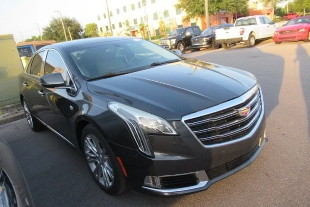 2019 Cadillac XTS Luxury photo 1
