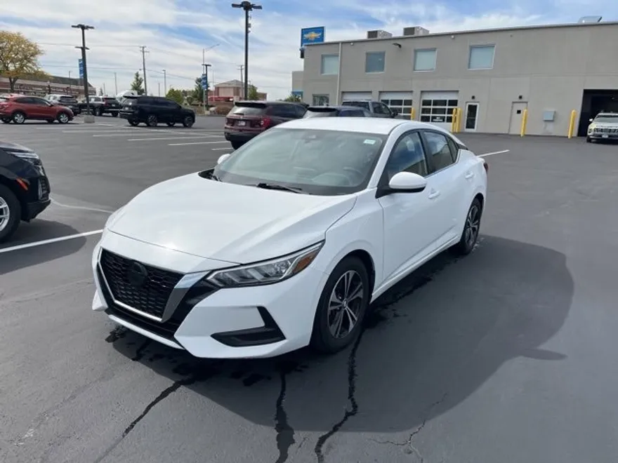 2022 Nissan Sentra SV photo 1