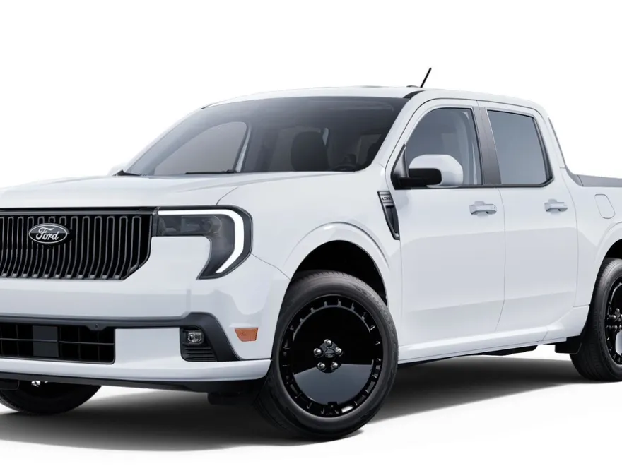 2025 Ford Maverick photo 1