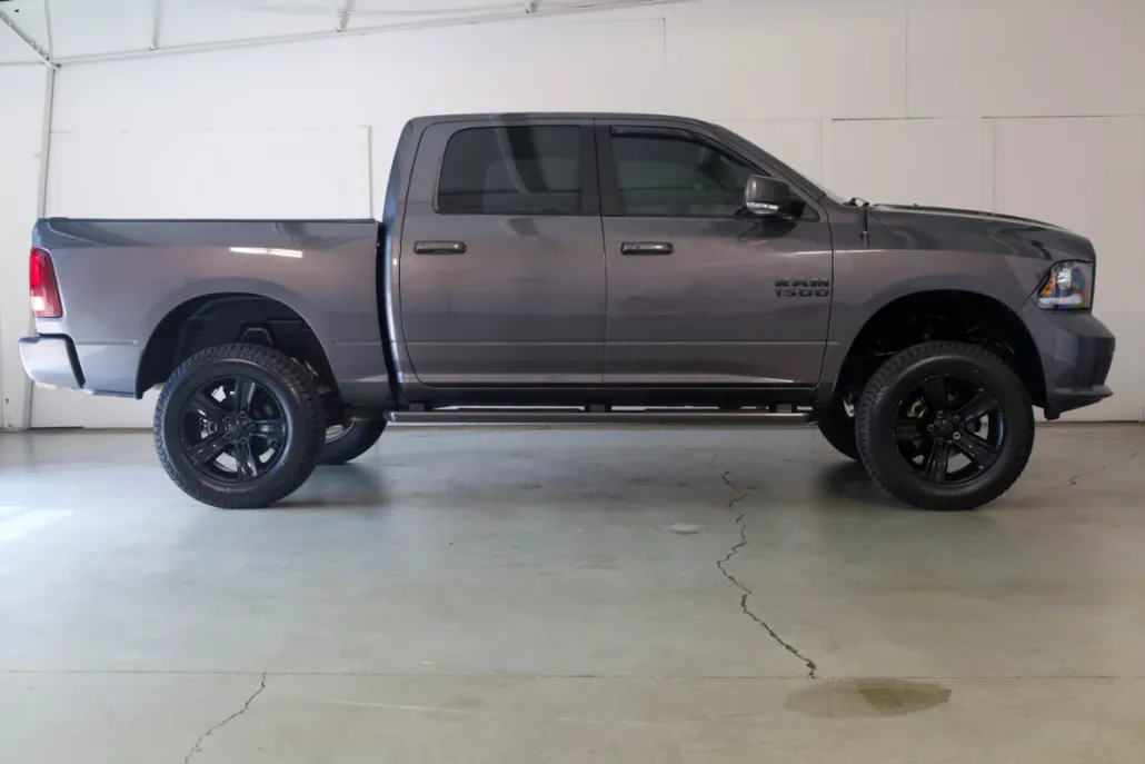 2018 Ram 1500 Sport photo 1