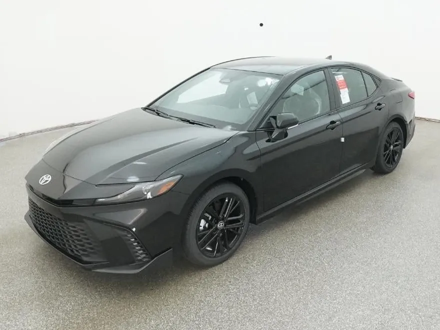 2026 Toyota Camry SE photo 1