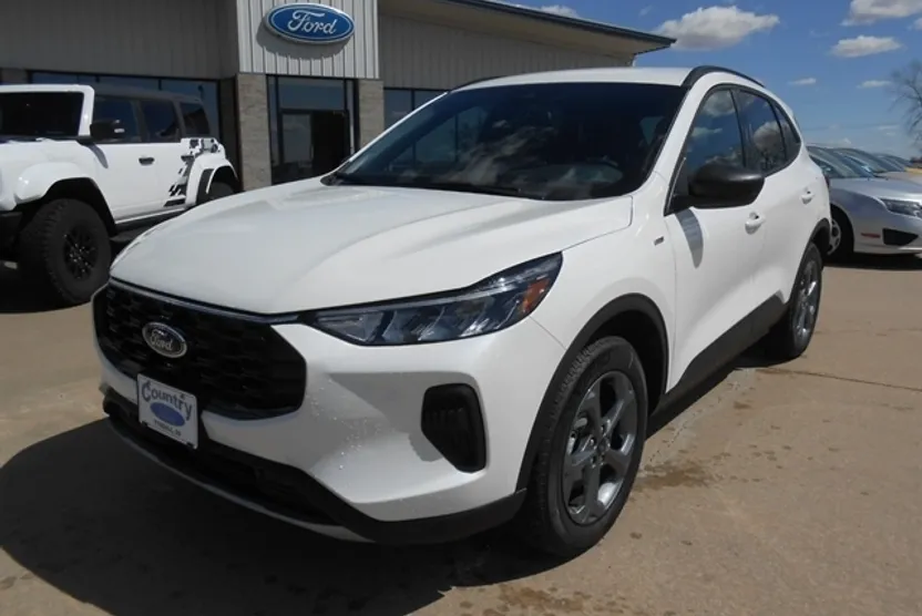 2025 Ford Escape ST-Line photo 1