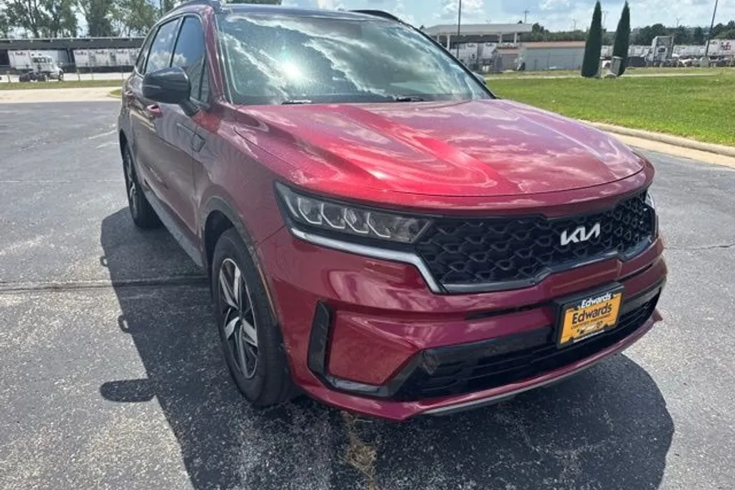2022 Kia Sorento S photo 1