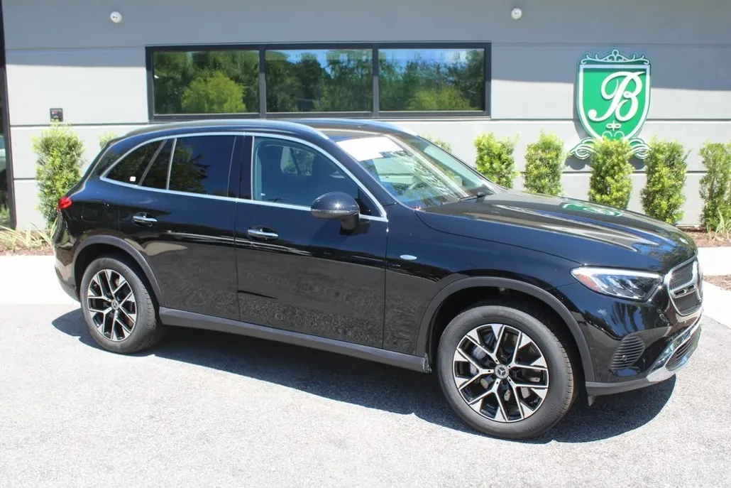 2025 Mercedes Benz GLC 350e 4MATIC photo 1