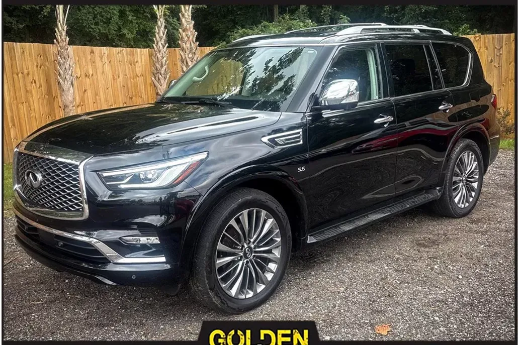 2020 Infiniti QX80 Luxe photo 1