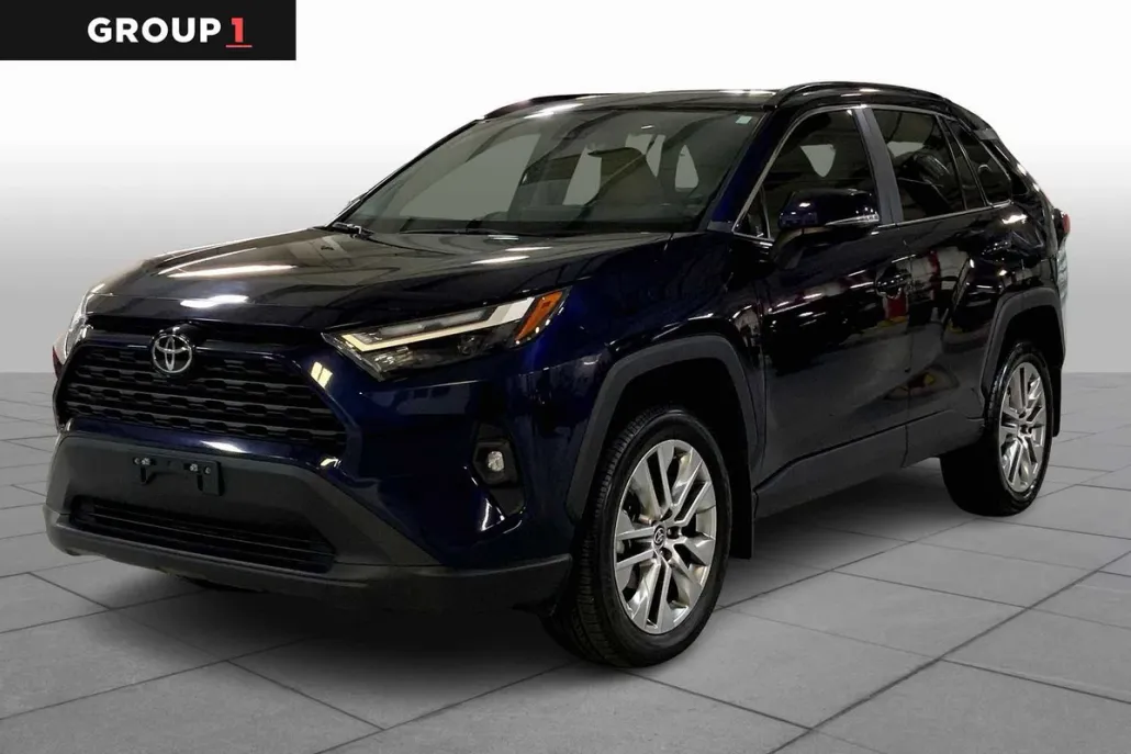 2024 Toyota RAV4 XLE Premium photo 1