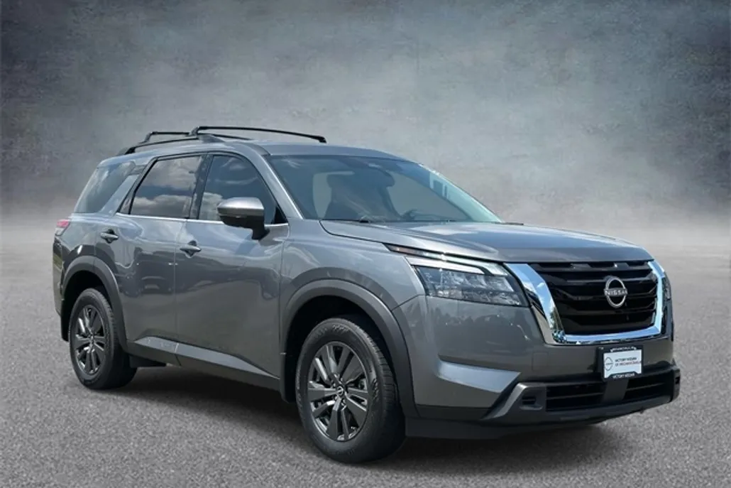 2025 Nissan Pathfinder SV photo 1