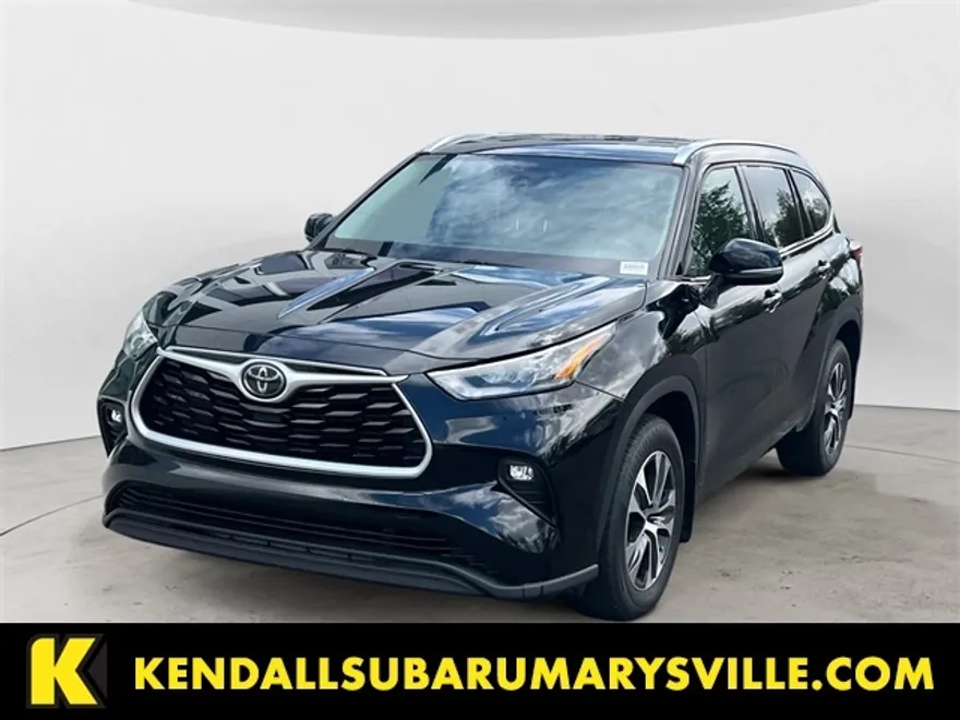 2020 Toyota Highlander XLE photo 1