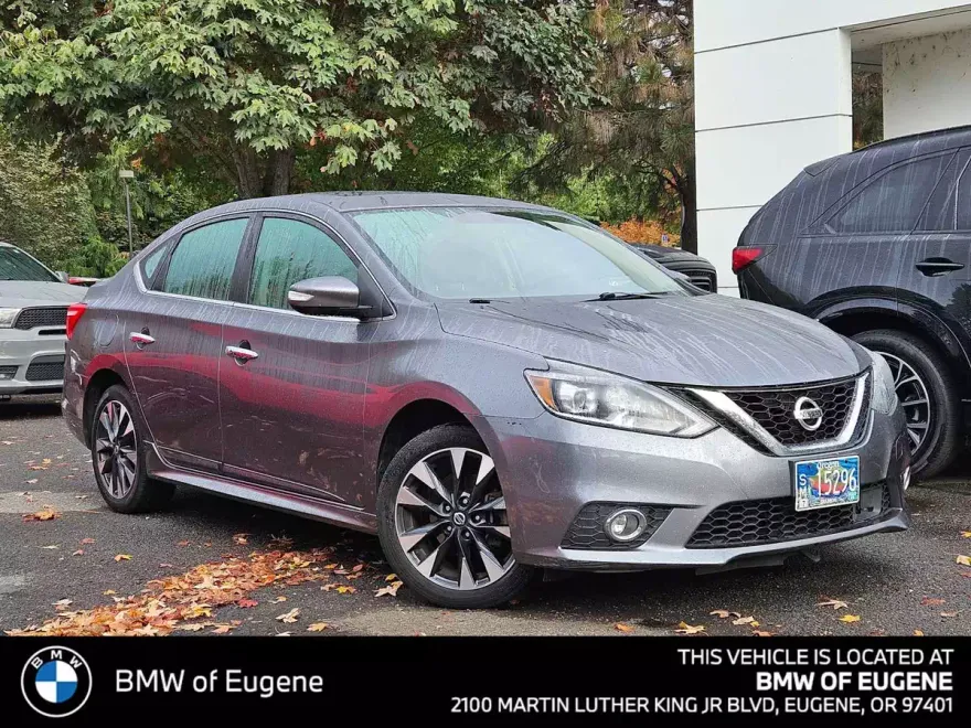 2019 Nissan Sentra SR photo 1