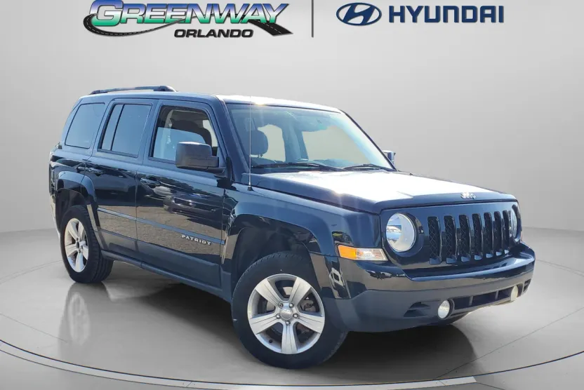 2016 Jeep Patriot Latitude photo 1