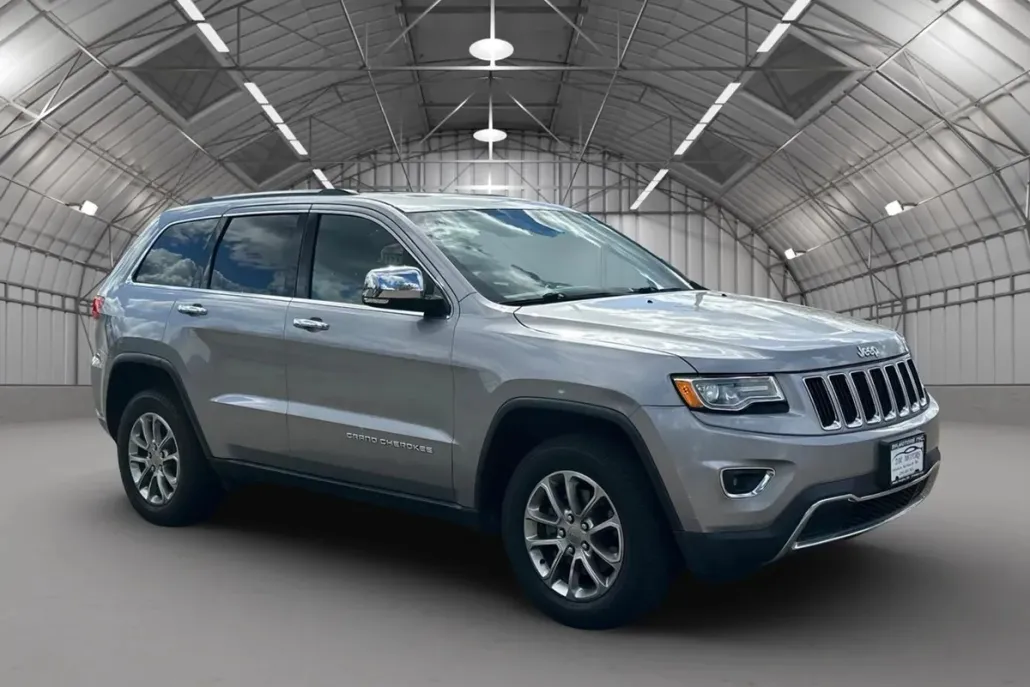 2016 Jeep Grand Cherokee Limited Sport photo 1