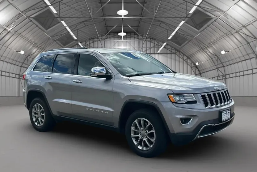2016 Jeep Grand Cherokee Limited Sport photo 1