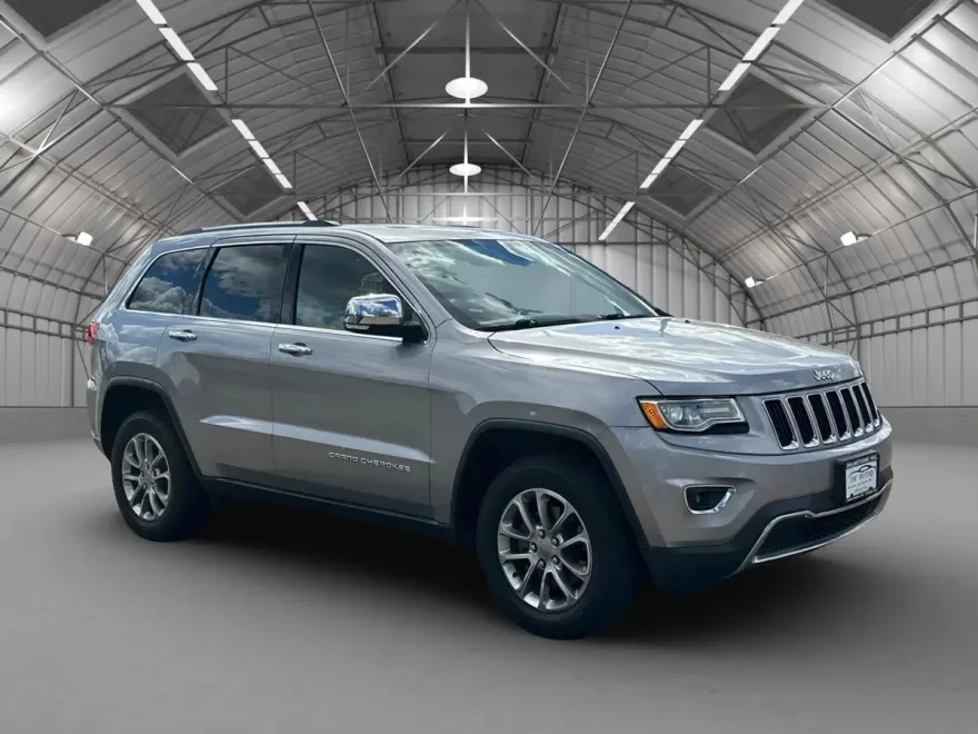 2016 Jeep Grand Cherokee Limited Sport photo 1