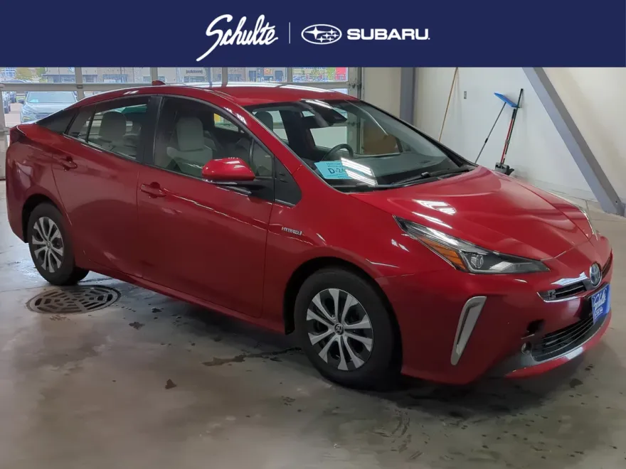 2022 Toyota Prius XLE photo 1