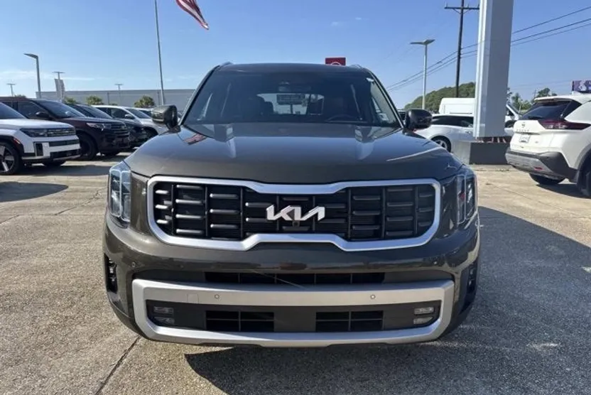 2024 Kia Telluride SX photo 1