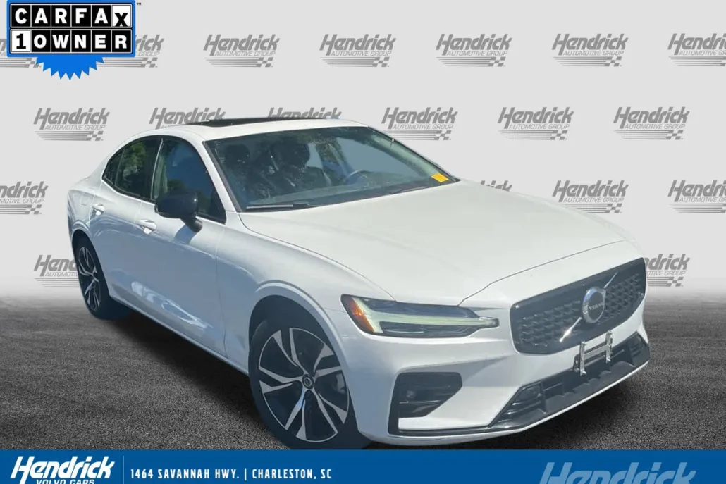 2024 Volvo S60 Core photo 1