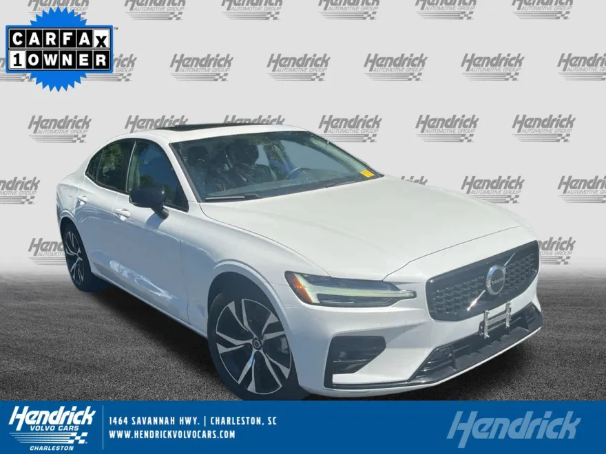 2024 Volvo S60 Core photo 1