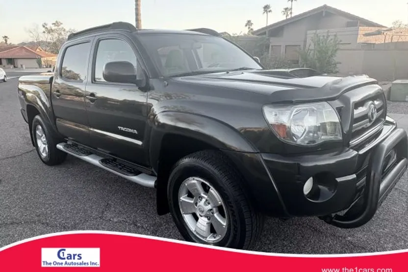 2010 Toyota Tacoma Double Cab photo 1