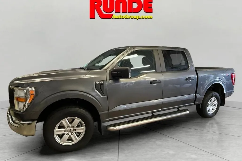 2022 Ford F-150 XL photo 1