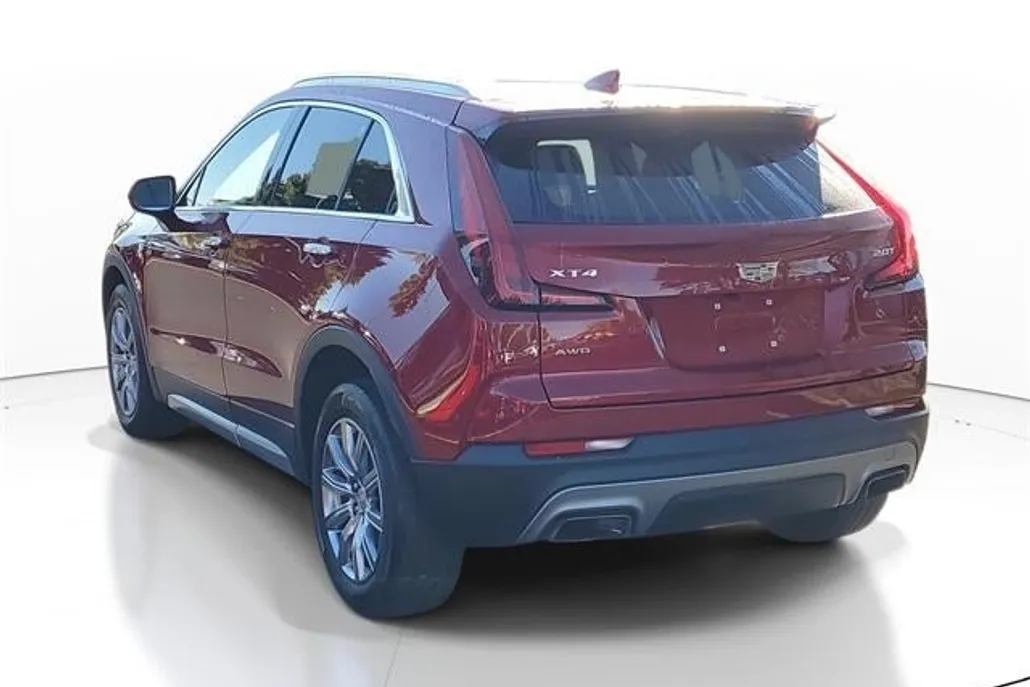 2019 Cadillac XT4 Premium Luxury photo 1