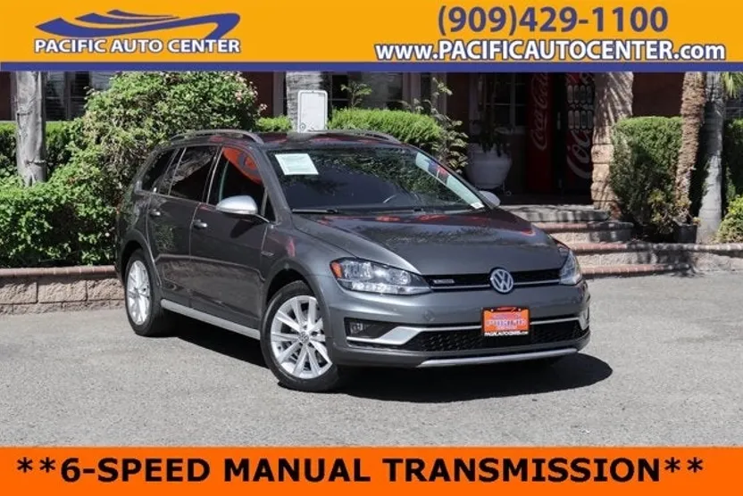 2019 Volkswagen Golf Alltrack TSI S photo 1