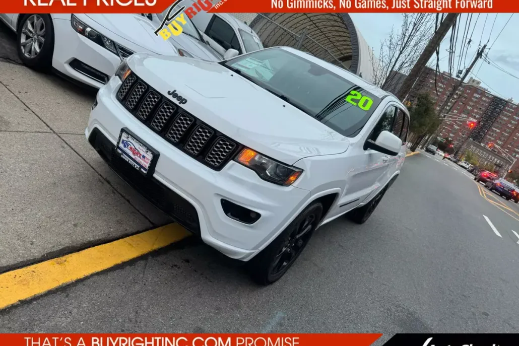 2020 Jeep Grand Cherokee Laredo photo 1