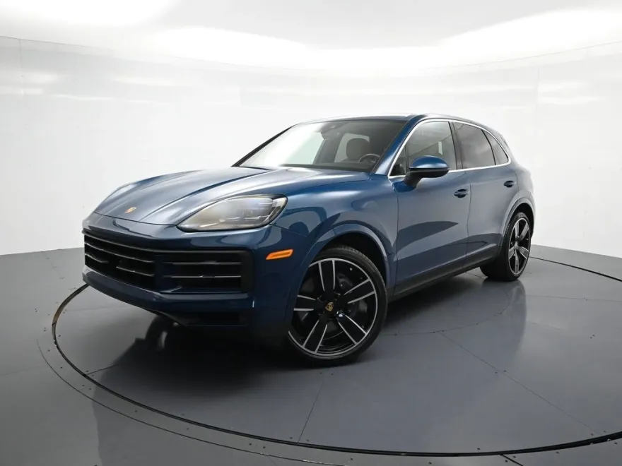2024 Porsche Cayenne photo 1