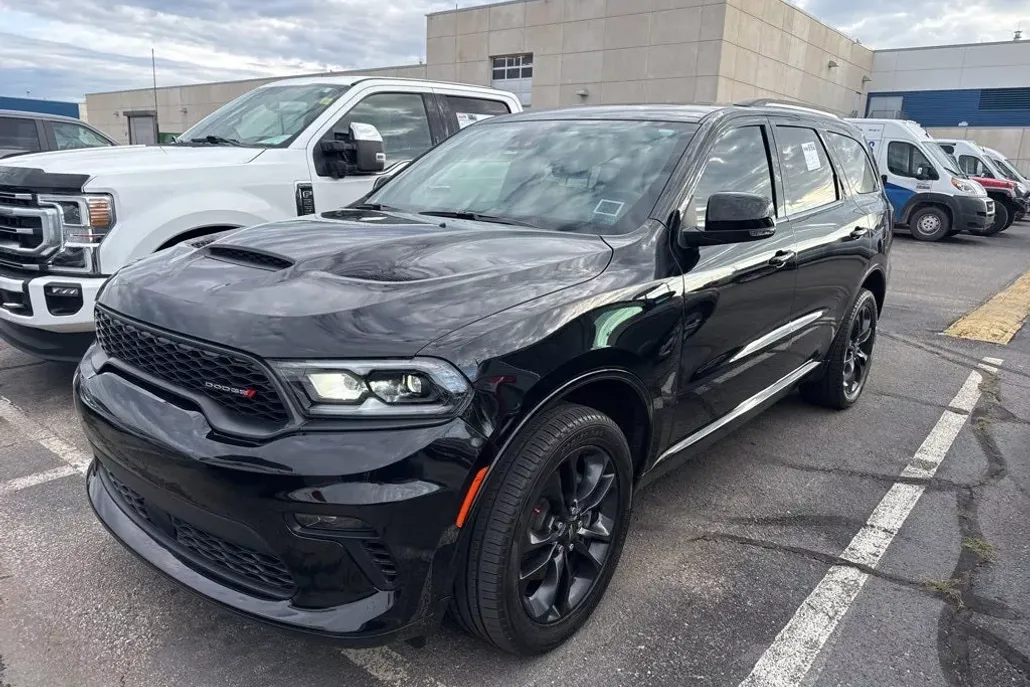 2023 Dodge Durango GT Plus photo 1