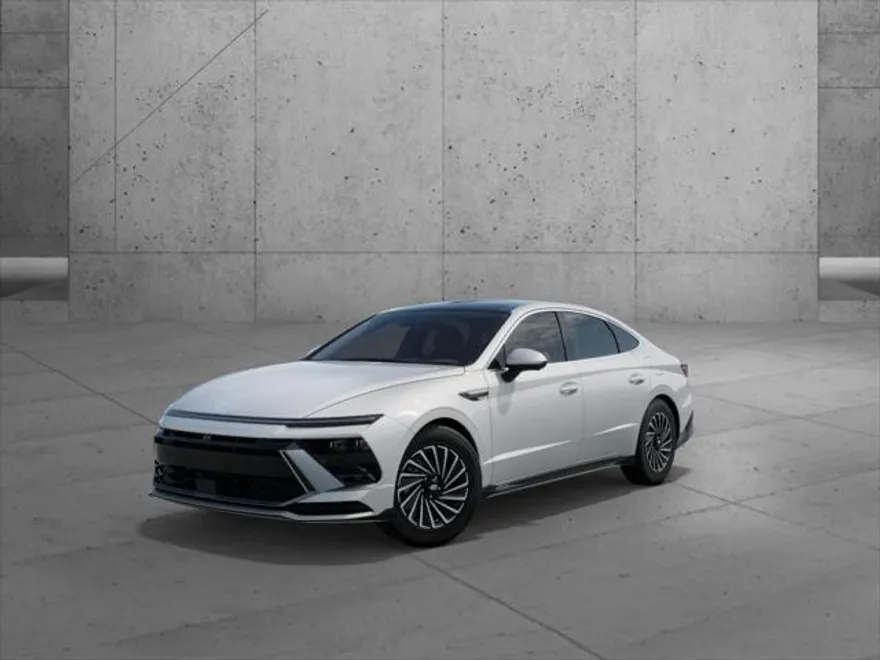 2025 Hyundai Sonata Hybrid Limited photo 1