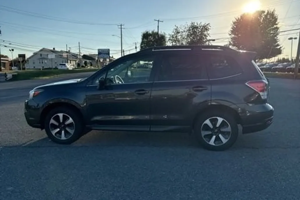 2017 Subaru Forester 2.5i Limited photo 1