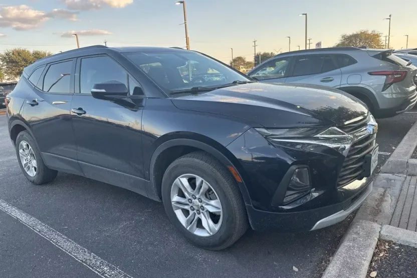 2020 Chevrolet Blazer 2LT photo 1