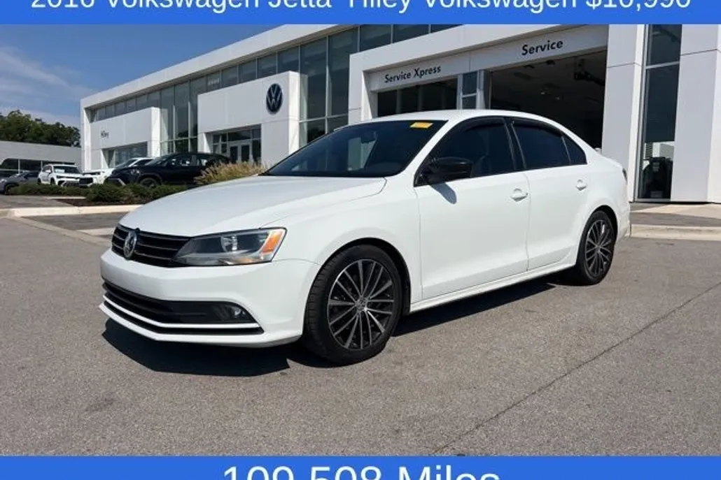 2016 Volkswagen Jetta 1.8T Sport photo 1