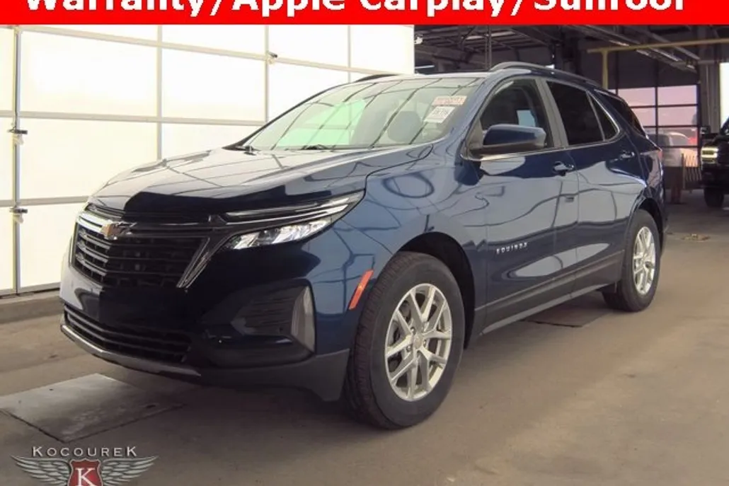 2022 Chevrolet Equinox LT photo 1