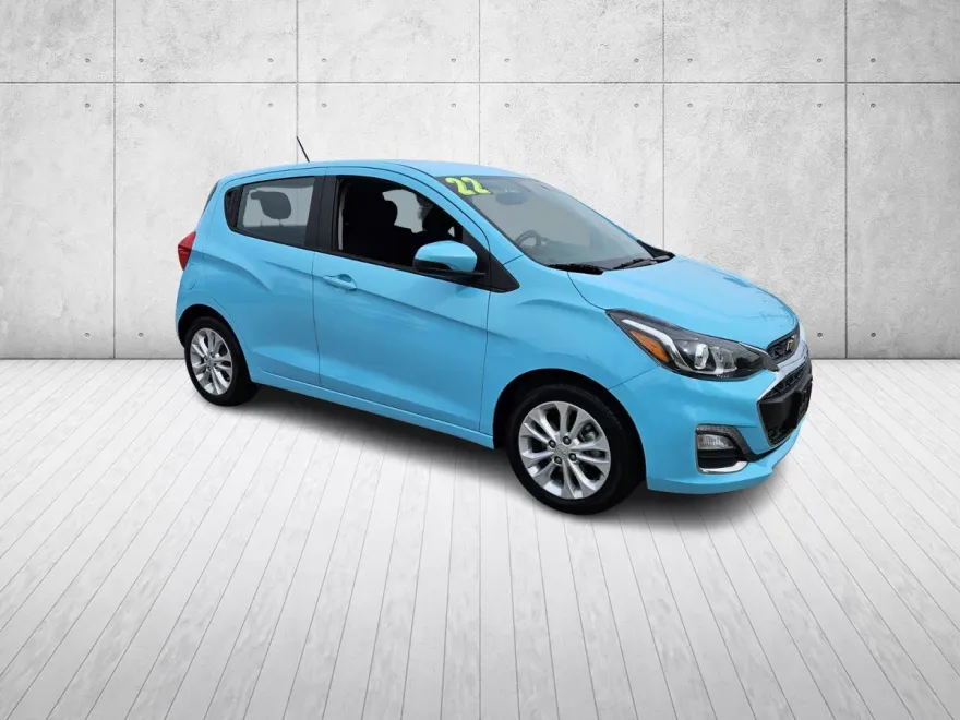 2022 Chevrolet Spark 1LT photo 1