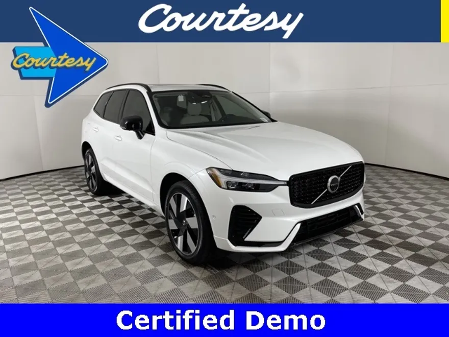 2024 Volvo XC60 Recharge T8 Plus photo 1