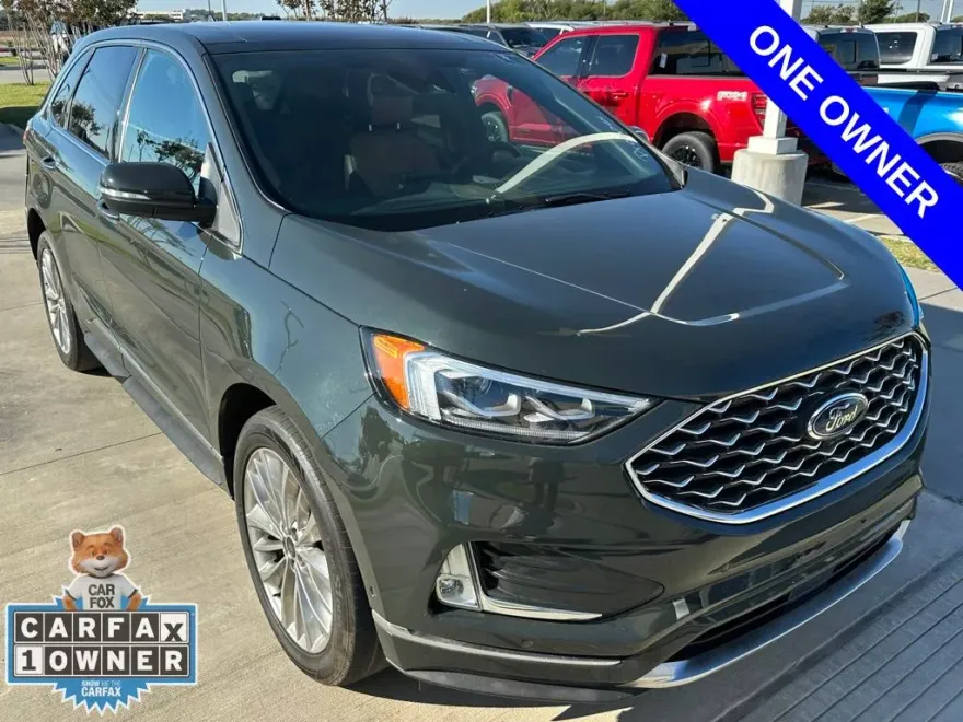 2023 Ford Edge Titanium photo 1