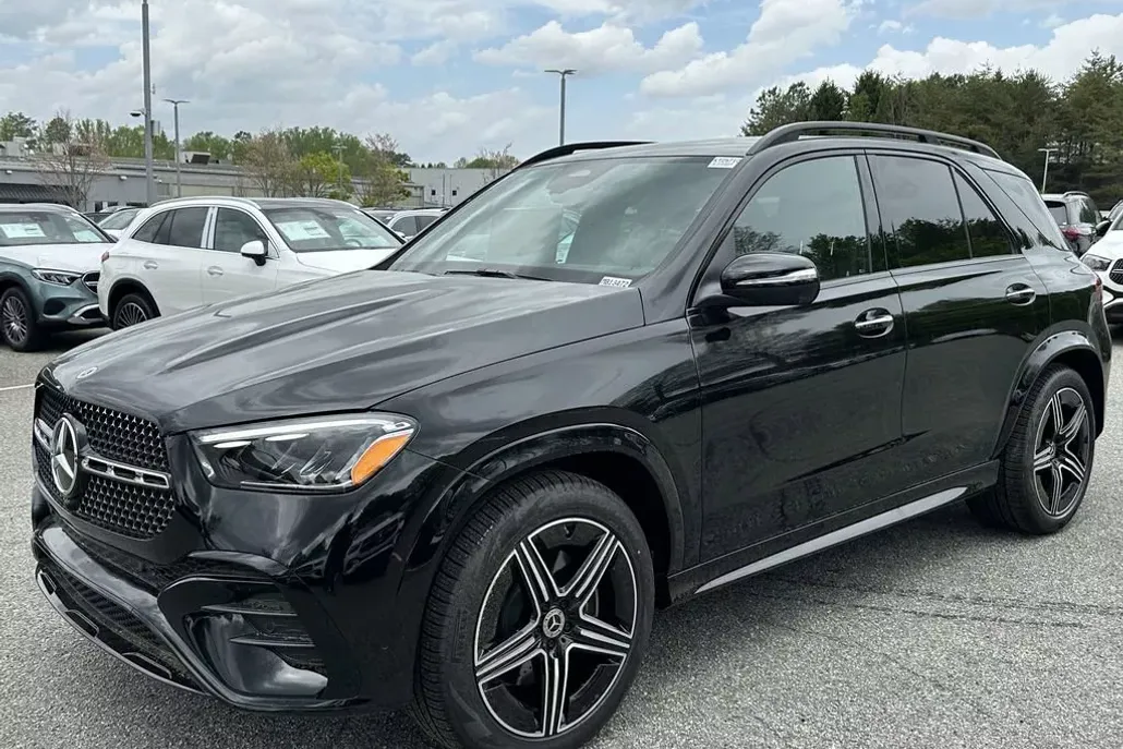 2025 Mercedes Benz GLE 350 4MATIC photo 1