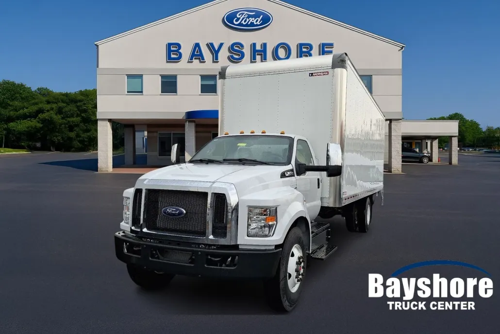 2025 Ford F-650 SuperCab photo 1