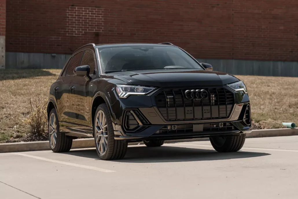 2025 Audi Q3 S line Premium Plus photo 1