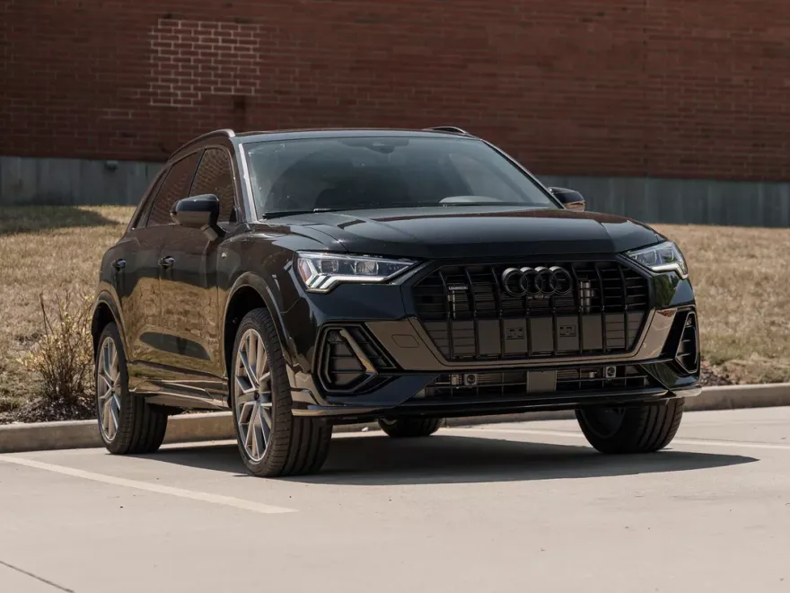 2025 Audi Q3 S line Premium Plus photo 1
