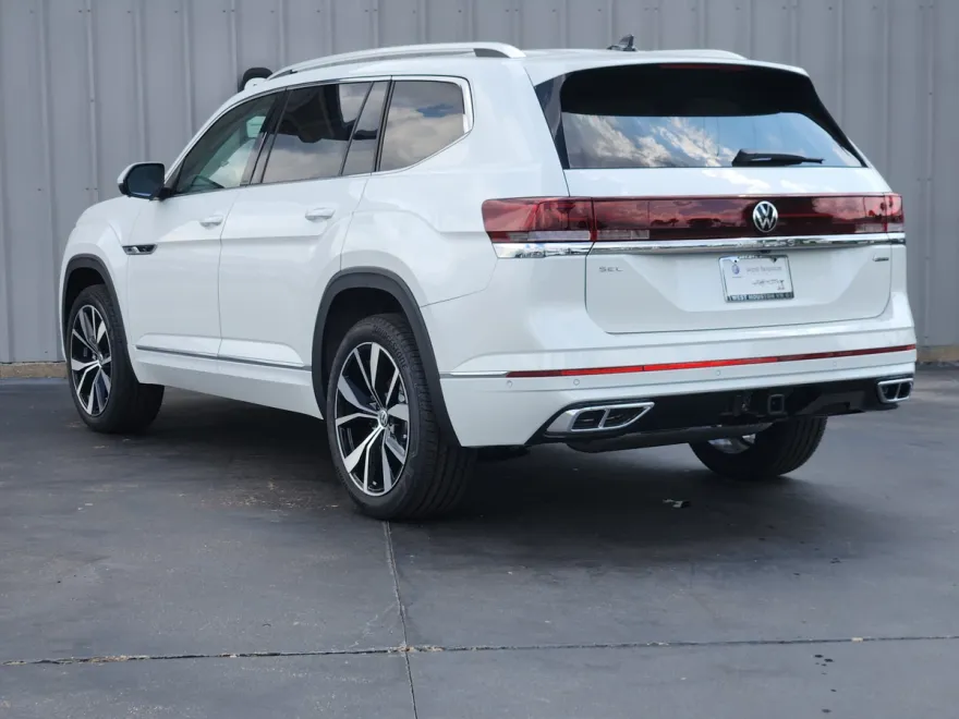 2025 Volkswagen Atlas SEL Premium R-Line photo 1