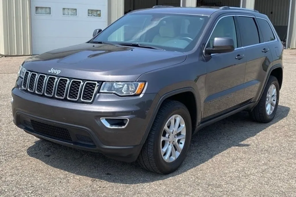 2021 Jeep Grand Cherokee Laredo E photo 1