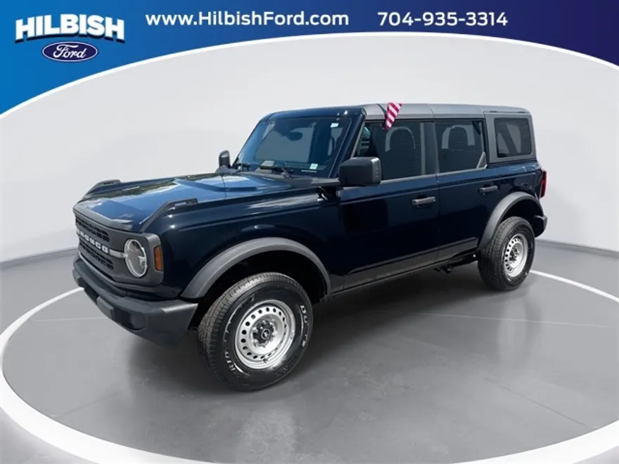 2025 Ford Bronco Base photo 1