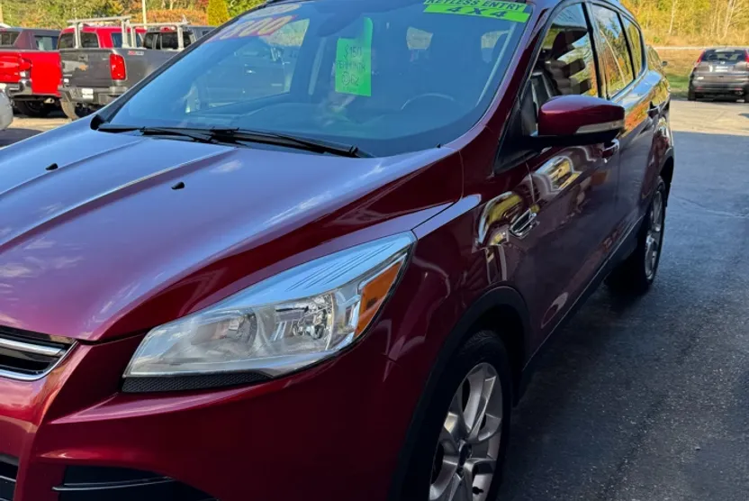 2014 Ford Escape Titanium photo 1
