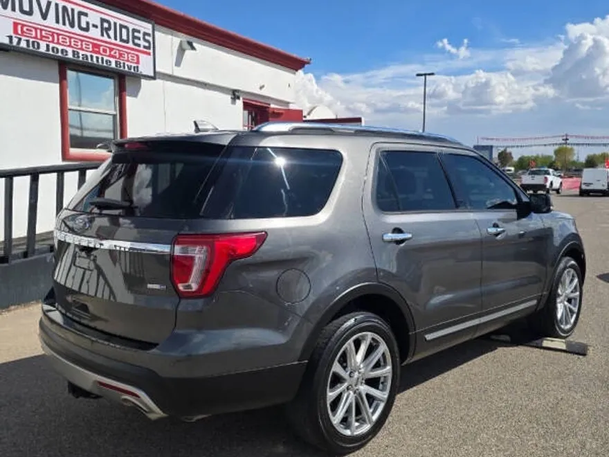 2017 Ford Explorer Limited photo 1