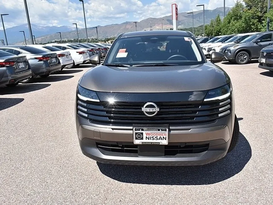2025 Nissan Kicks SV photo 1