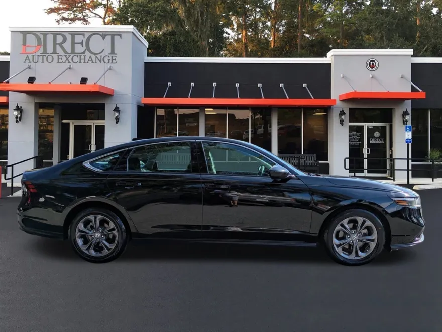 2023 Honda Accord EX photo 1